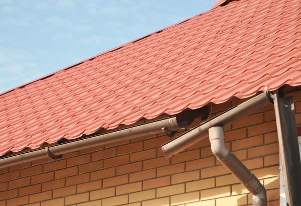 Loose Gutter Repair in Muskegon